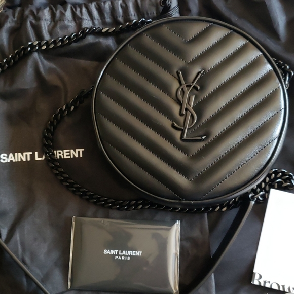 Yves Saint Laurent Handbags - Yves Saint Laurent YSL Jade Round Crossbody